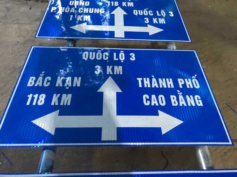 Biển báo giao thông tại Hà Giang