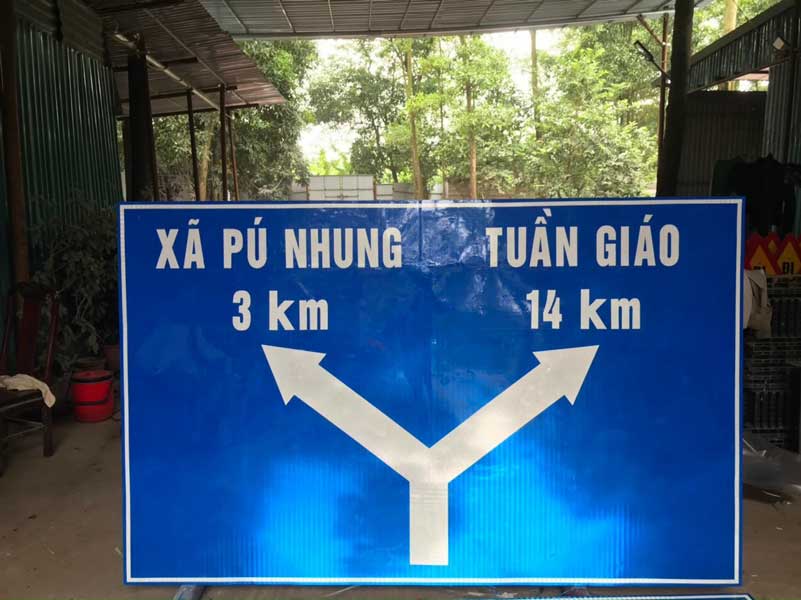 Biển báo giao thông tại Thái Nguyên
